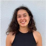 Profesora que puede dar clases a niñ@s de educación primaria